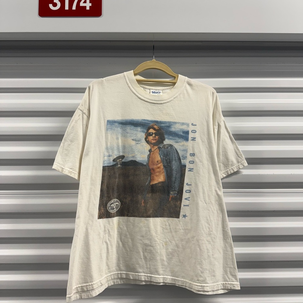 Vintage Bon Jovi Graphic T-Shirt